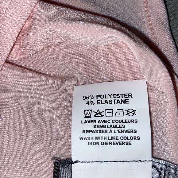 Kim & Co. V-Neck Sleeveless Tank Top L - Picture 4 of 6